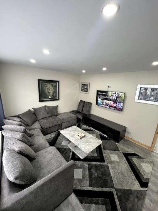 Luxury 3 Bed 3 Bedroom House Harborne Birmingham Exterior photo